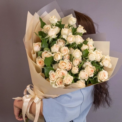 Букет «Персик» – пышные кустовые розы нежно-персикового оттенка Бугульма Республика Татарстан